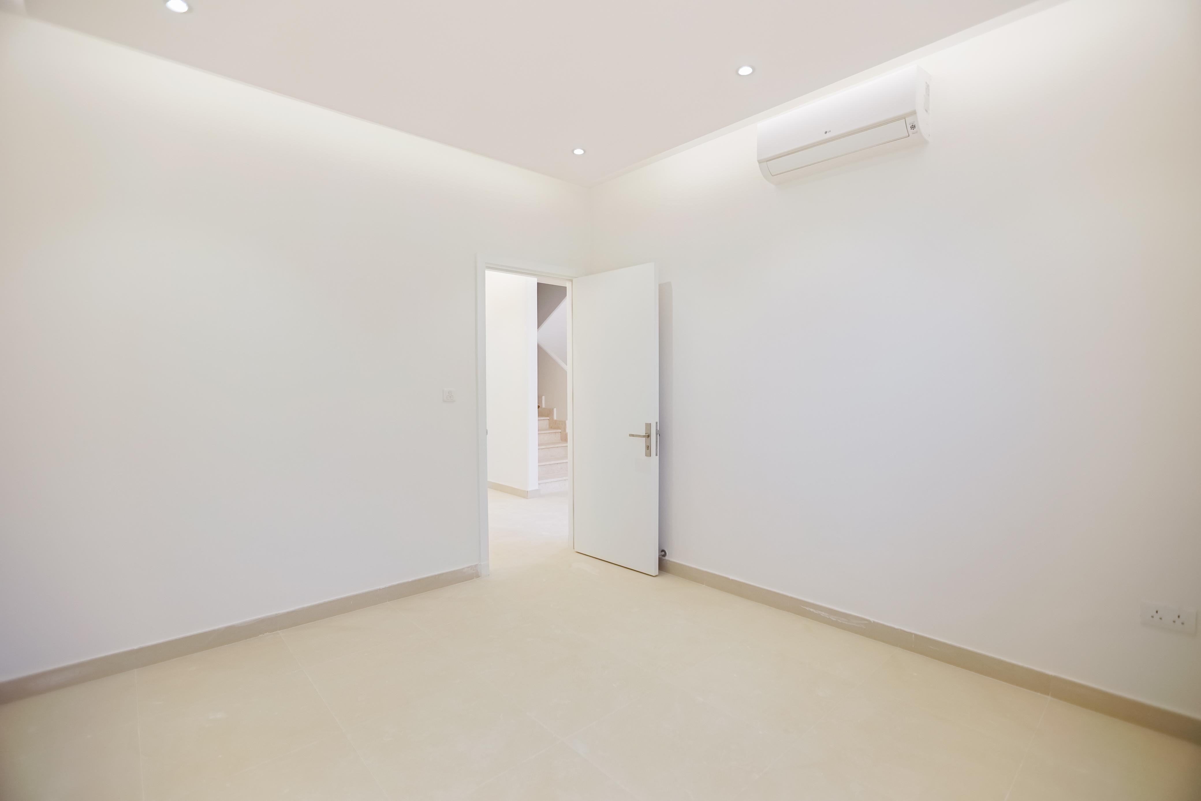 Modern Luxury Villa for Rent in Sedra Roshn 🏡✨ Contemporary Design | Premium Finishes | Prime Location 🔑🌿